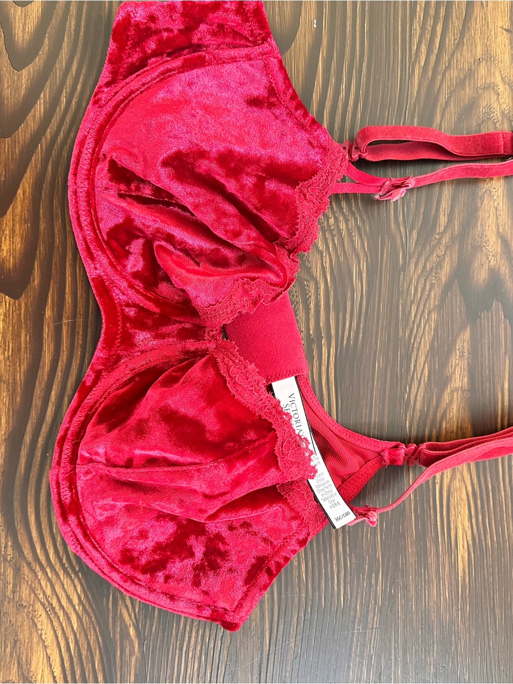 Victoria’s Secret Velvet Push-Up Bra | 36C | Ruby Red |